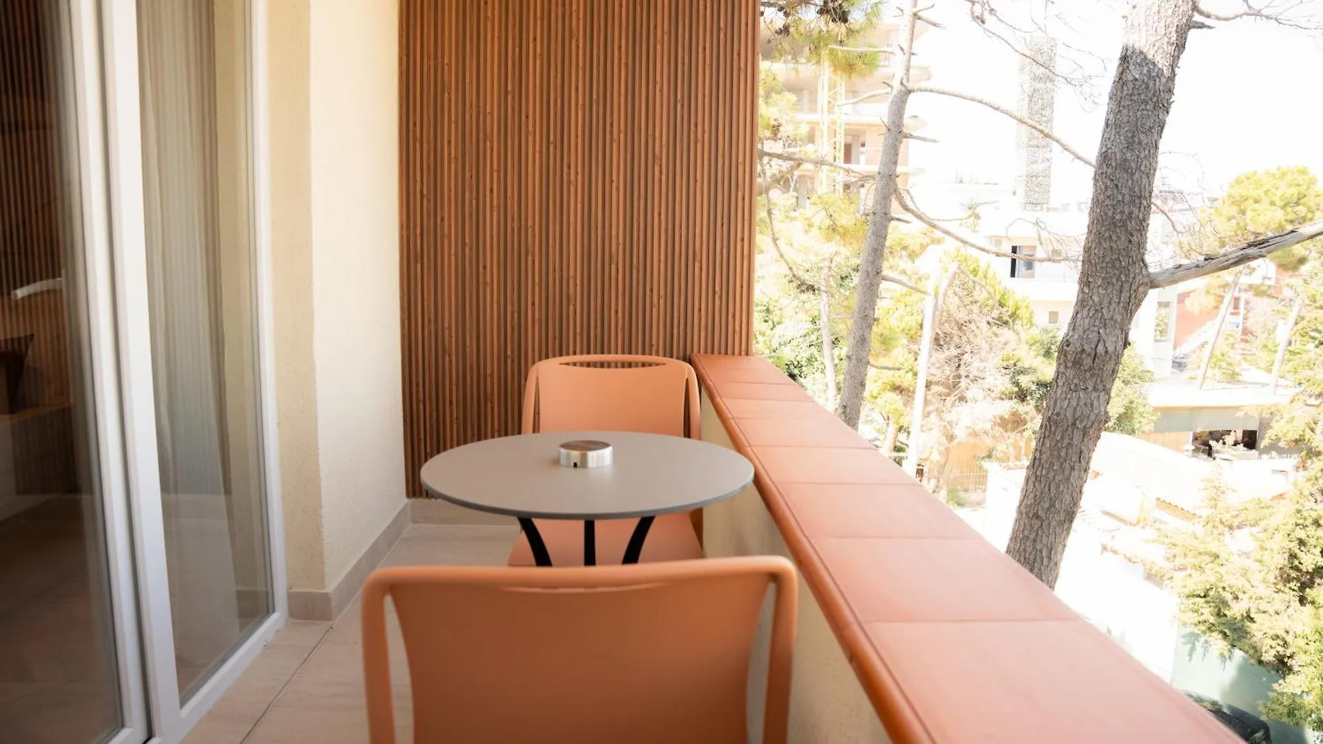 Vila Lasko Hotel Golem   Golem (Tirana)