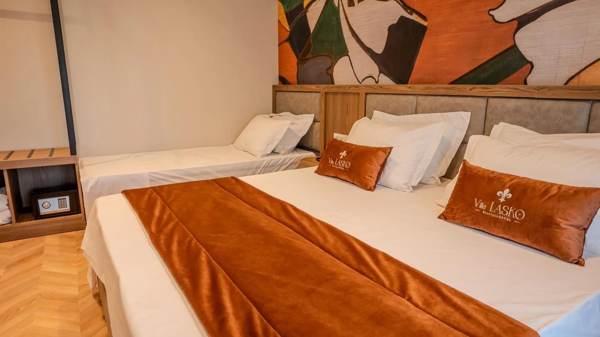 Vila Lasko Hotel Golem  Golem (Tirana)